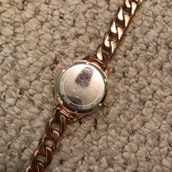 Watch - Picture 3 of 3